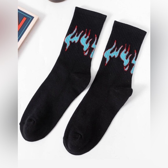 Men Fire Pattern Crew Socks - Picture 1 of 1